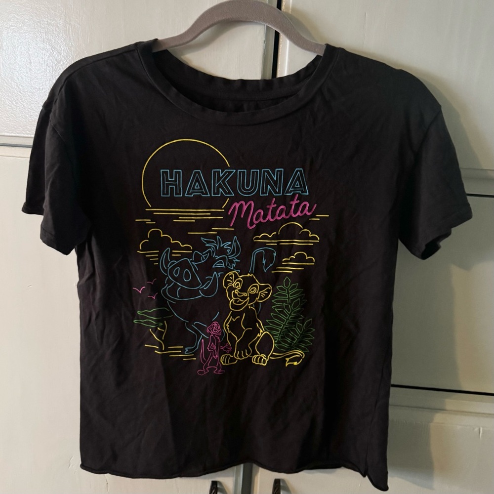 Disney Lion King Hakuna Matata Tee Women’s M Used Simba Timon Pumbaa